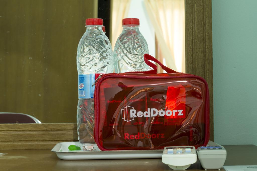 Reddoorz Near Pantai Jerman Hotel Kuta  Luaran gambar