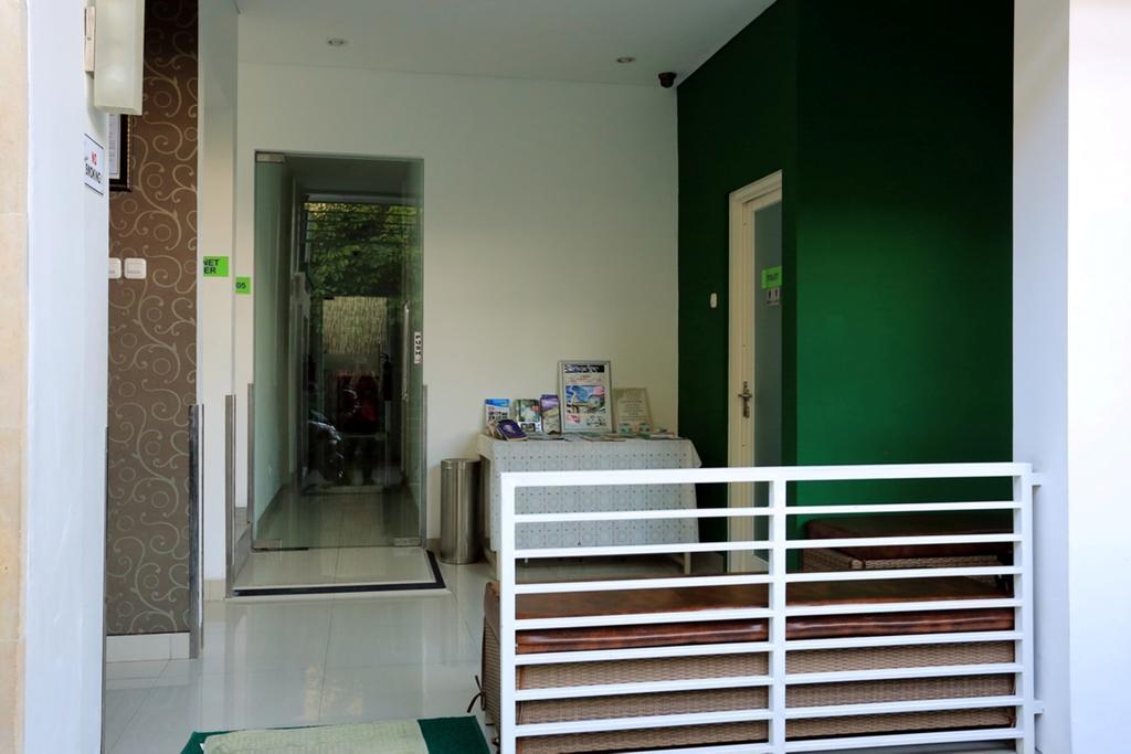 Reddoorz Near Pantai Jerman Hotel Kuta  Luaran gambar